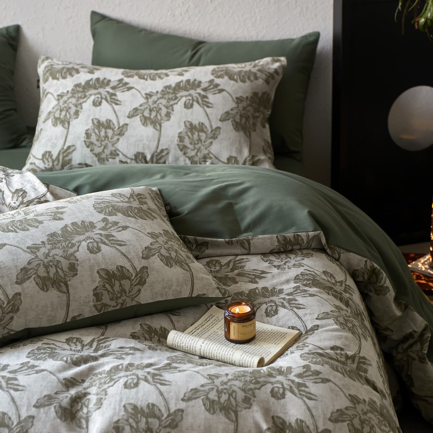 Class A Pure Cotton Yarn-Dyed Jacquard American Style 4-Piece Bed Sheet Set with Fitted Sheet, Floral Dark Color Solid Cotton Fitted Sheet and Duvet Cover