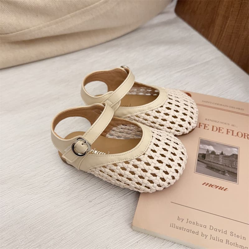 2025 New One-Year-Old Toddler Shoes Sandals Girls Hollow Out Stylish Little Princess Shoes Baby Girls Summer Shoes Infant Shoes