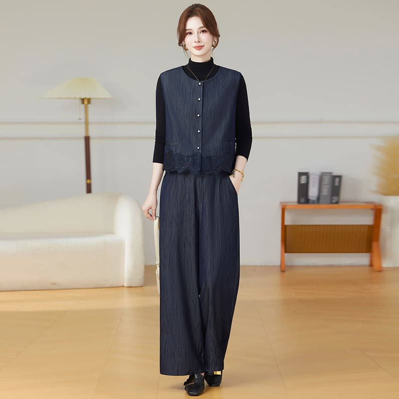 Mom's Autumn Suit 2025 New Middle-aged Women's Fashionable Vest Wide-leg Pants Three-piece Set for 50+ Years Old