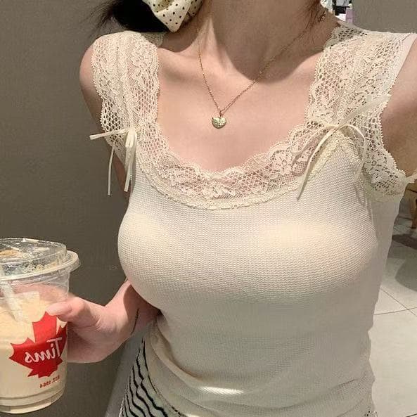White ballet bm style unique, exquisite and beautiful lace bow camisole vest with breast pads for women to wear beautiful back