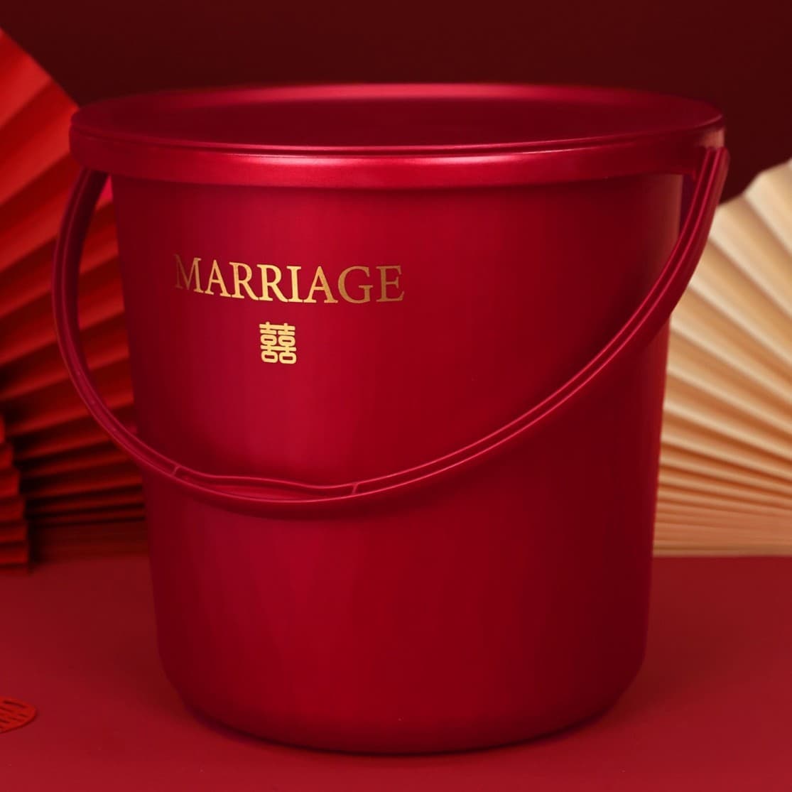 Wedding Dowry Happiness Bucket Red Bucket Descendant Bucket with Lid Plastic Bucket Household Rice Container Small Red Pail Maternal Family Marriage Festive Bucket