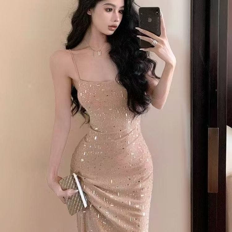 French High-Sense Strappy Dress for Women Summer 2025 New Sexy Slim Fit Bodycon Long Skirt