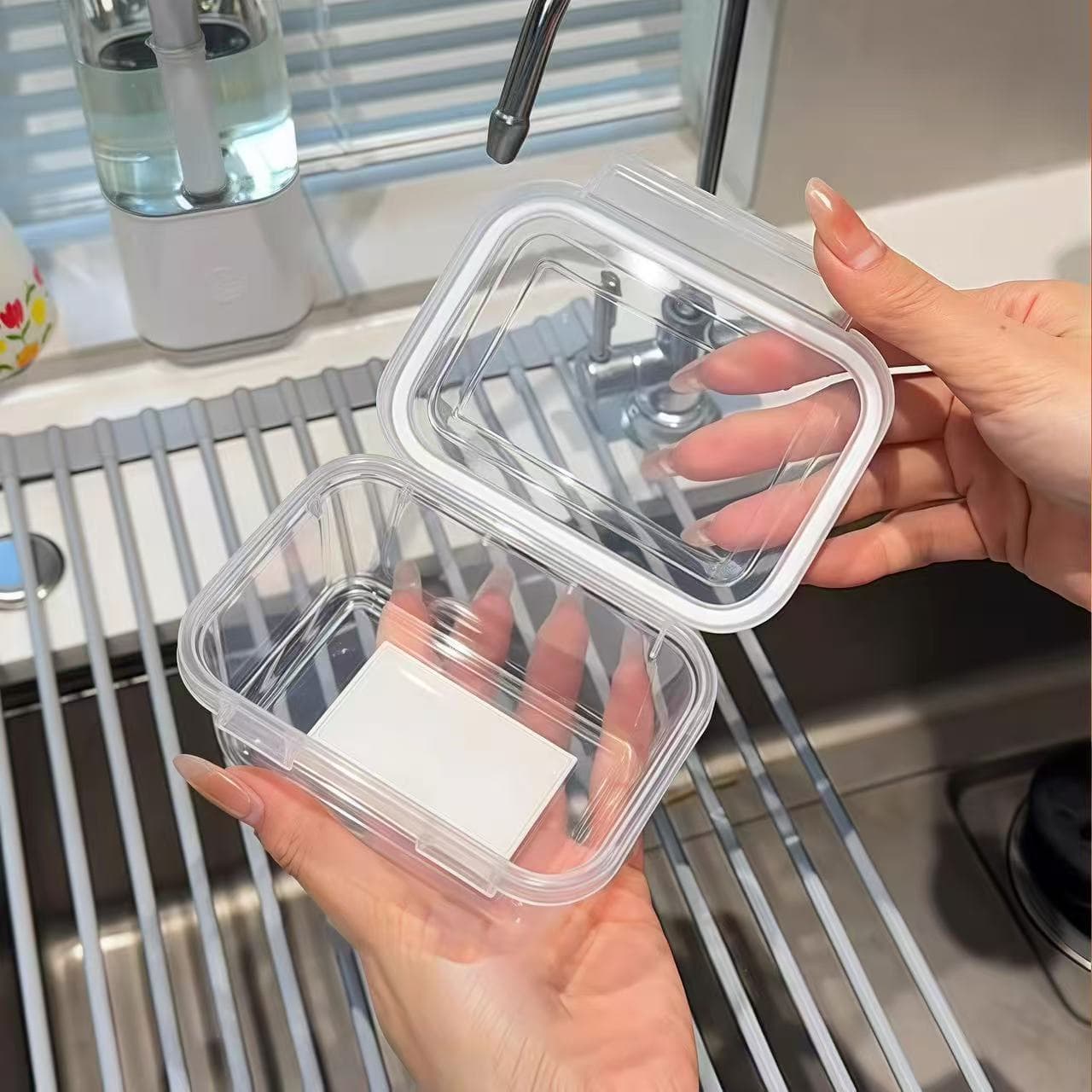 Portable food-grade crisper refrigerator fruit and vegetable storage box large capacity frozen sealed moisture-proof organizing box