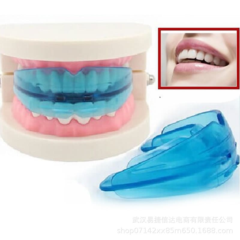 Orthodontic Retainer Braces for Correcting Protruding Teeth, Silicone Mouthguard, Boxing Teeth Protector
