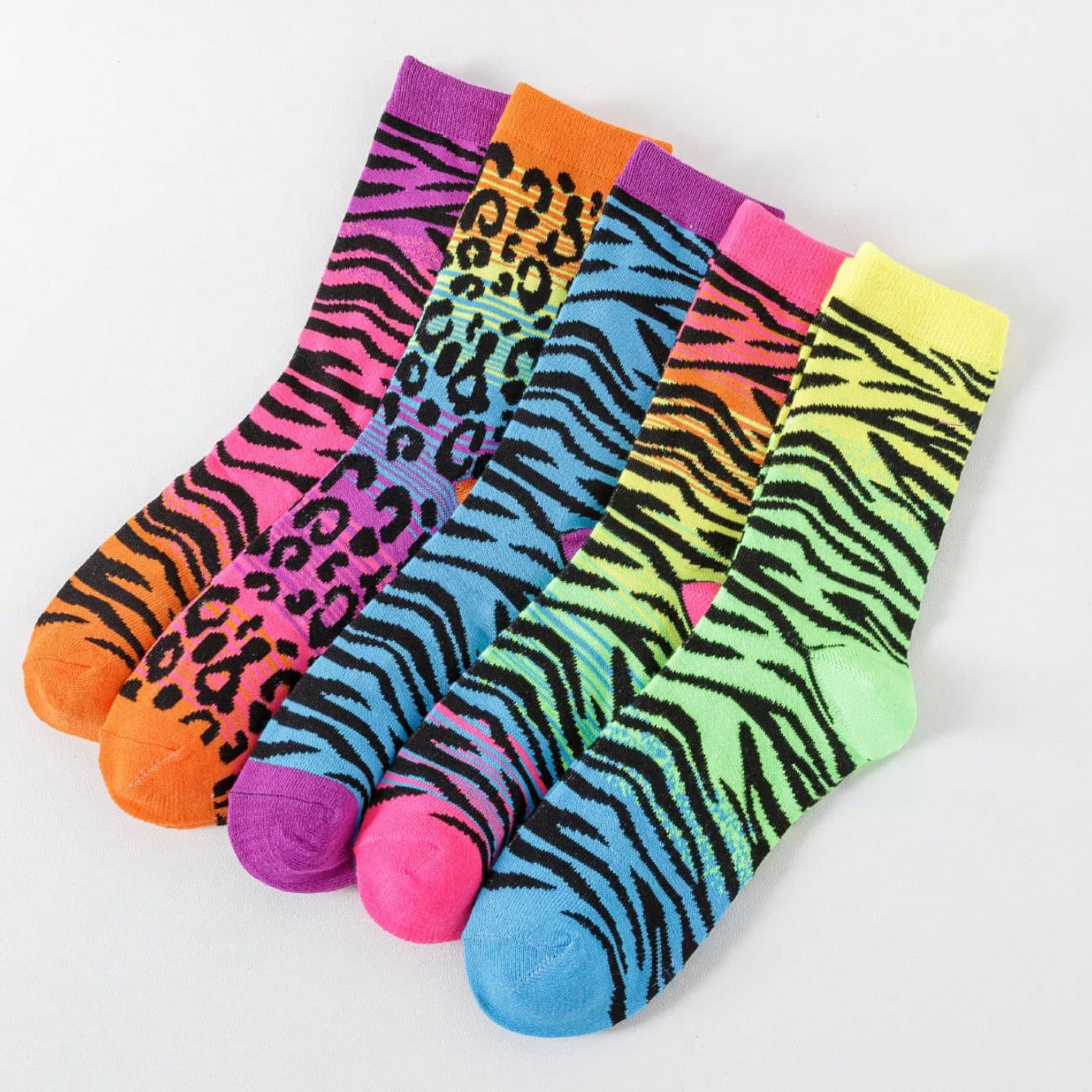 Cross-border socks for men and women, mid-calf leopard print, stylish, fashion trend socks, factory wholesale from Zhuji, thin for spring, summer, and autumn
