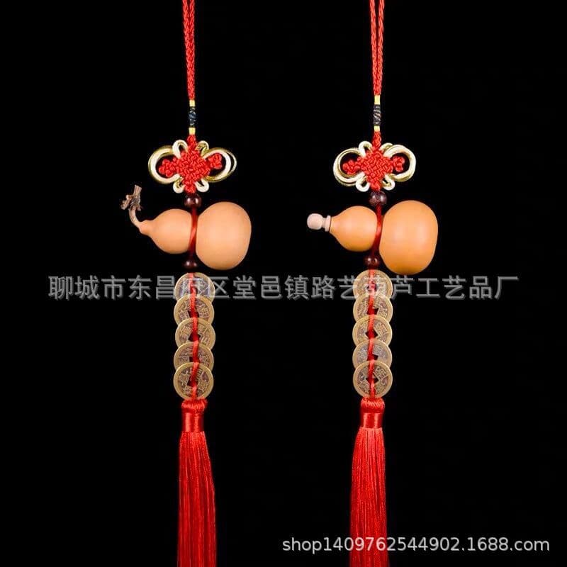 Factory direct sales of natural small gourd pendants, home decoration items, Chinese knot five emperor coins carved gourd wholesale