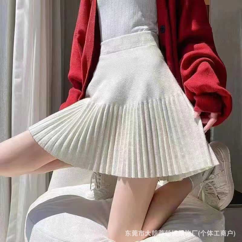 Women's Autumn Spring Short Skirt, Petite Fit Black Slimming Knitted Pleated A-line Mini Skirt