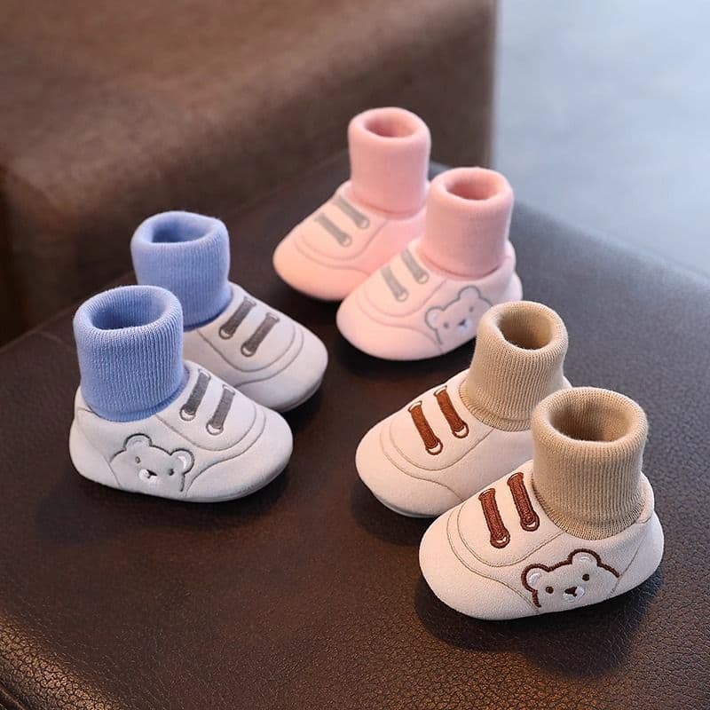 Baby Shoes for Spring, Autumn, Winter 6-9-12 Months Soft Sole Walking Shoes for Boys and Girls Non-Slip 0-1 Year Cotton Shoes