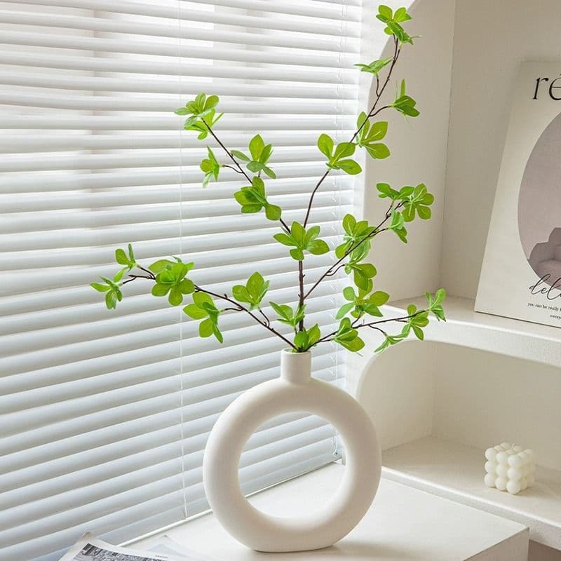 Artificial Green Plant Pieris Japonica Hanging Bell Fake Plant for Living Room Flower Arrangement Table Decoration Artificial Flower Ceramic Vase Ornament