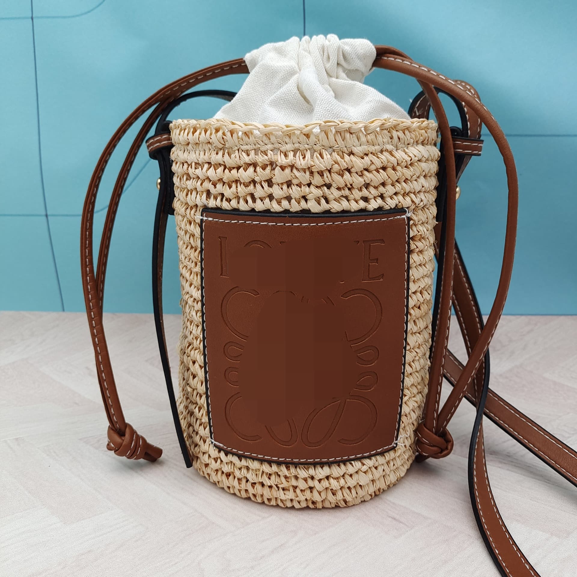Natural Raffia Woven Handbag Travel Vacation Shoulder Crossbody Round Barrel Bag for Women