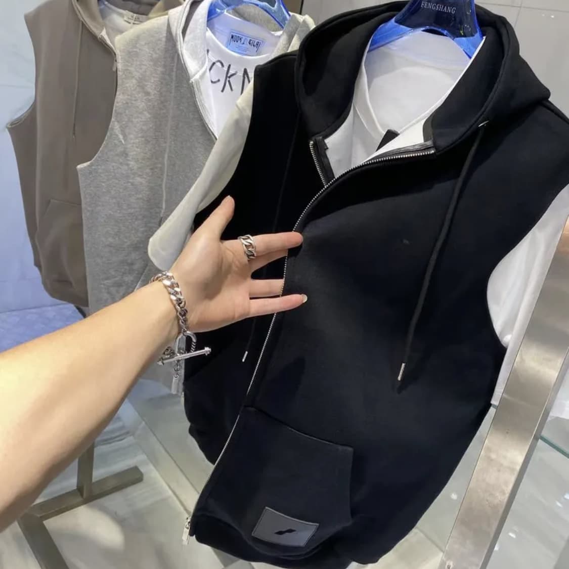 Wave Men's 2025 Spring and Autumn New Casual Fashion Sports Style Sleeveless Hooded Sweatshirt Vest Jacket
