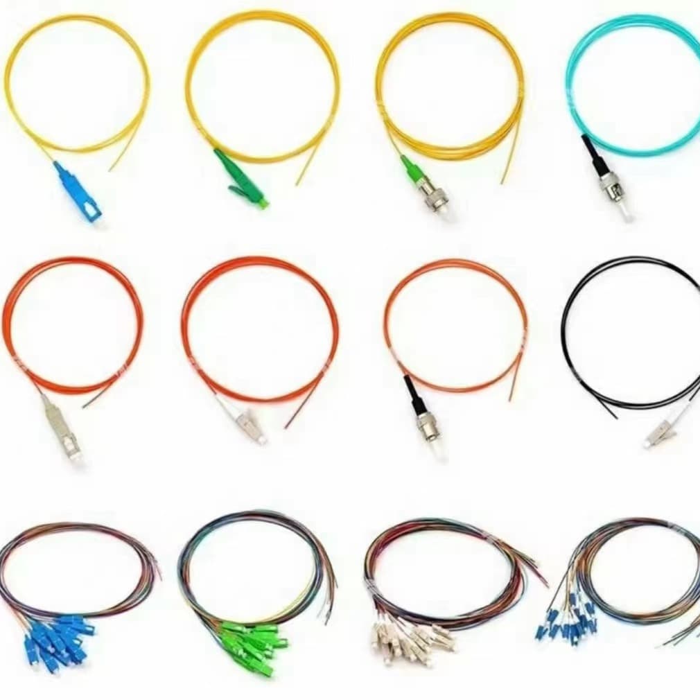 0.9 LC Pigtail Single Mode Telecom Grade Fiber Optic Patch Cord Bundle 12-Core Pigtail SC Square Head Pigtail 12-Core FC Pigtail