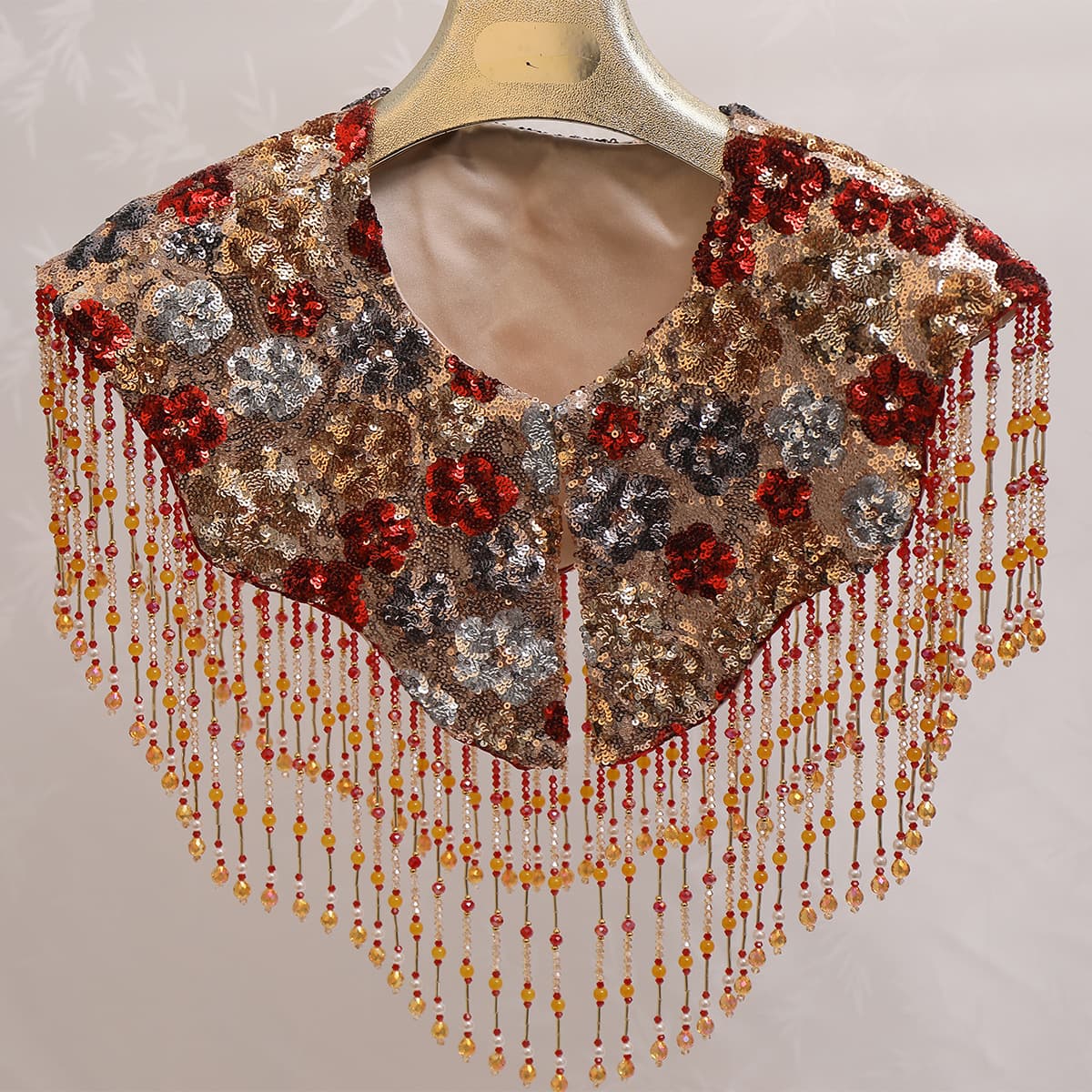 New Chinese-style Qipao cloud collar stunning heavy-duty wedding Xiuhe shawl sequin ultra-sparkly small jacket high-end sense fake collar