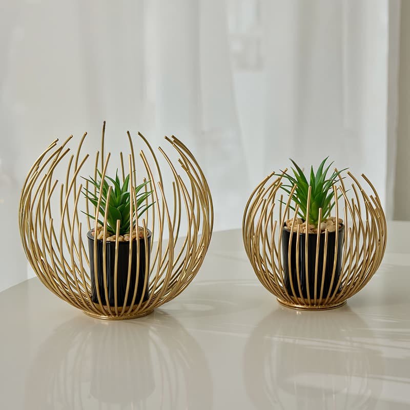 Decorative potted plants for home, light luxury iron art, restaurant, simple European style creative furnishings, living room, entrance hall, round furnishings