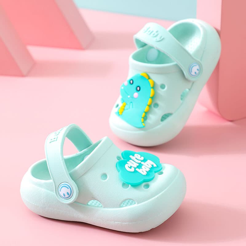 Children's Clogs 2026 Summer New Style Boys Girls Baby Croc Sandals Indoor Home Anti-Slip Slippers