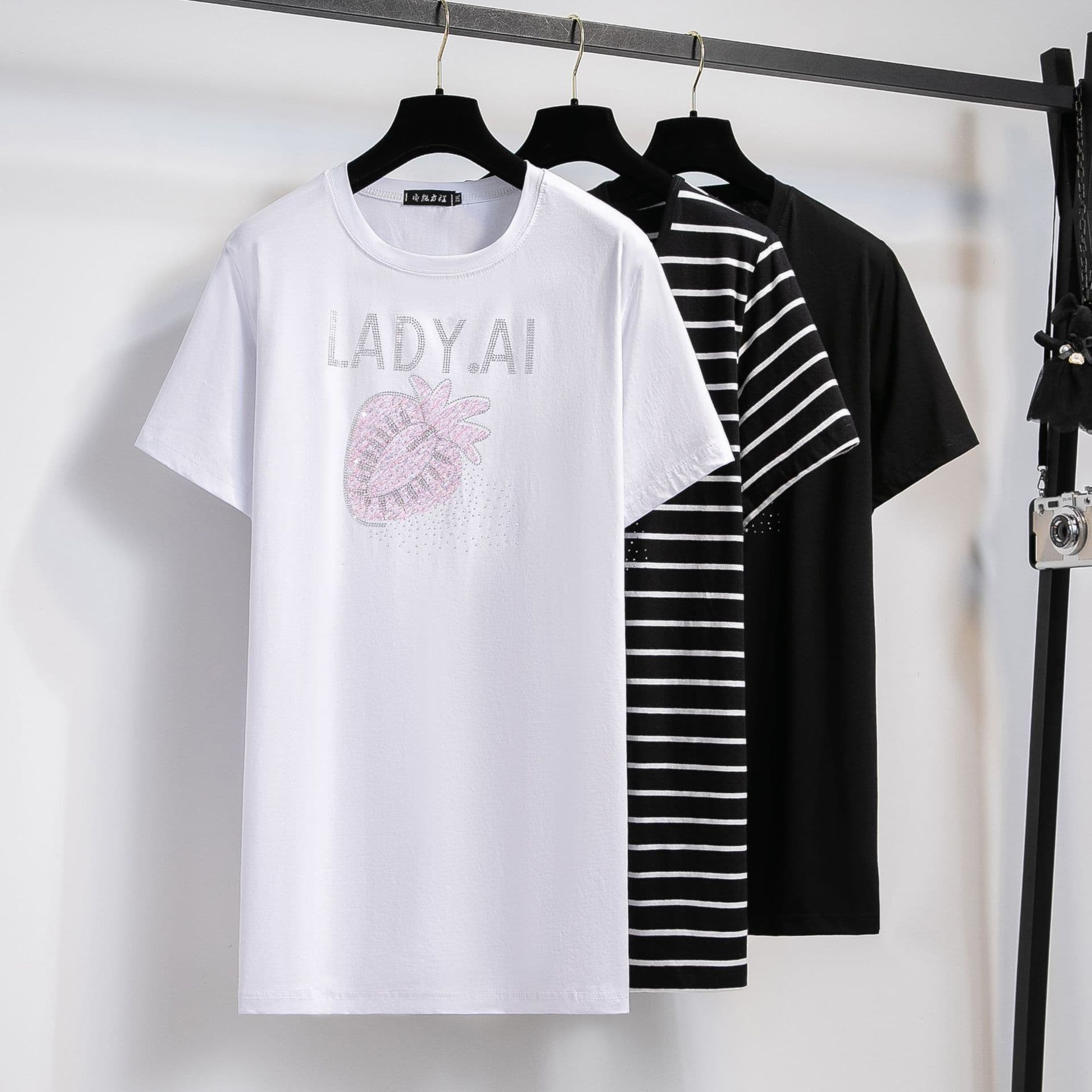 2024 new mid-length T-shirt cute diamond-encrusted strawberry pattern fat sister maternity shirt loose plus size women's clothing