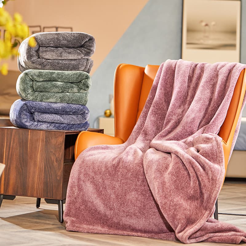 Custom Flannel Blanket Factory Wholesale Blanket Autumn Winter Gift Blanket Solid Color Office Nap Leisure Blanket
