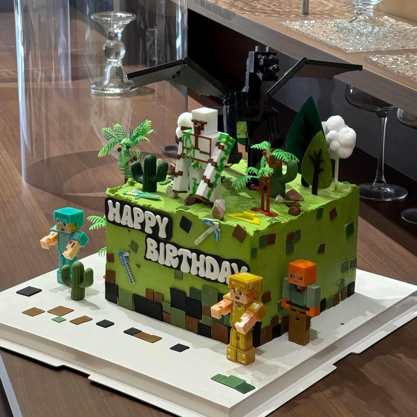 Internet celebrity Minecraft cake decoration Steve Ender Dragon iron golem ornaments children's birthday party dress