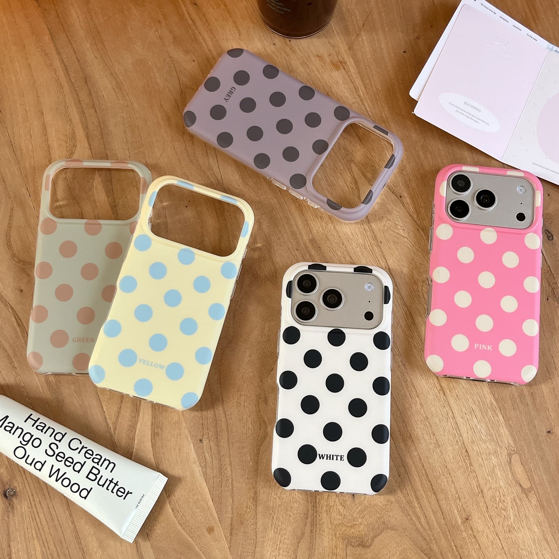 Ins polka dot pattern compatible with iPhone 17 Pro Max case, personalized 16/17 Pro anti-drop protective cover