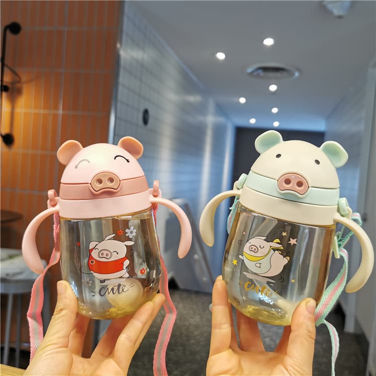New Cute Pig Shape Straw Cup Kids Handle Gravity Ball Water Bottle Student Plastic Strap Kettle