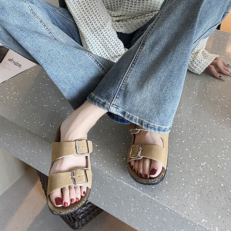 Cross-border 2026 New French Retro Thick Sole Double Buckle Elegant Summer Slippers Women Fashion Foreign Trade