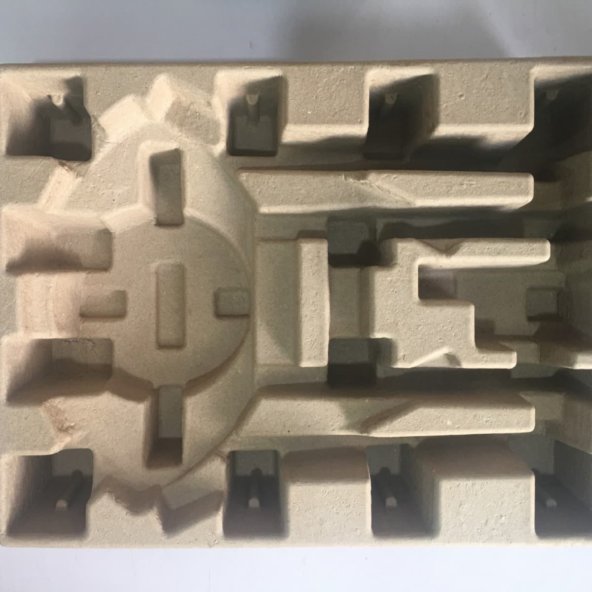 Design Compostable Biodegradable Eco-friendly Low-carbon Pulp Molding Paper Pulp Tray Paper Liner Packaging Electronics