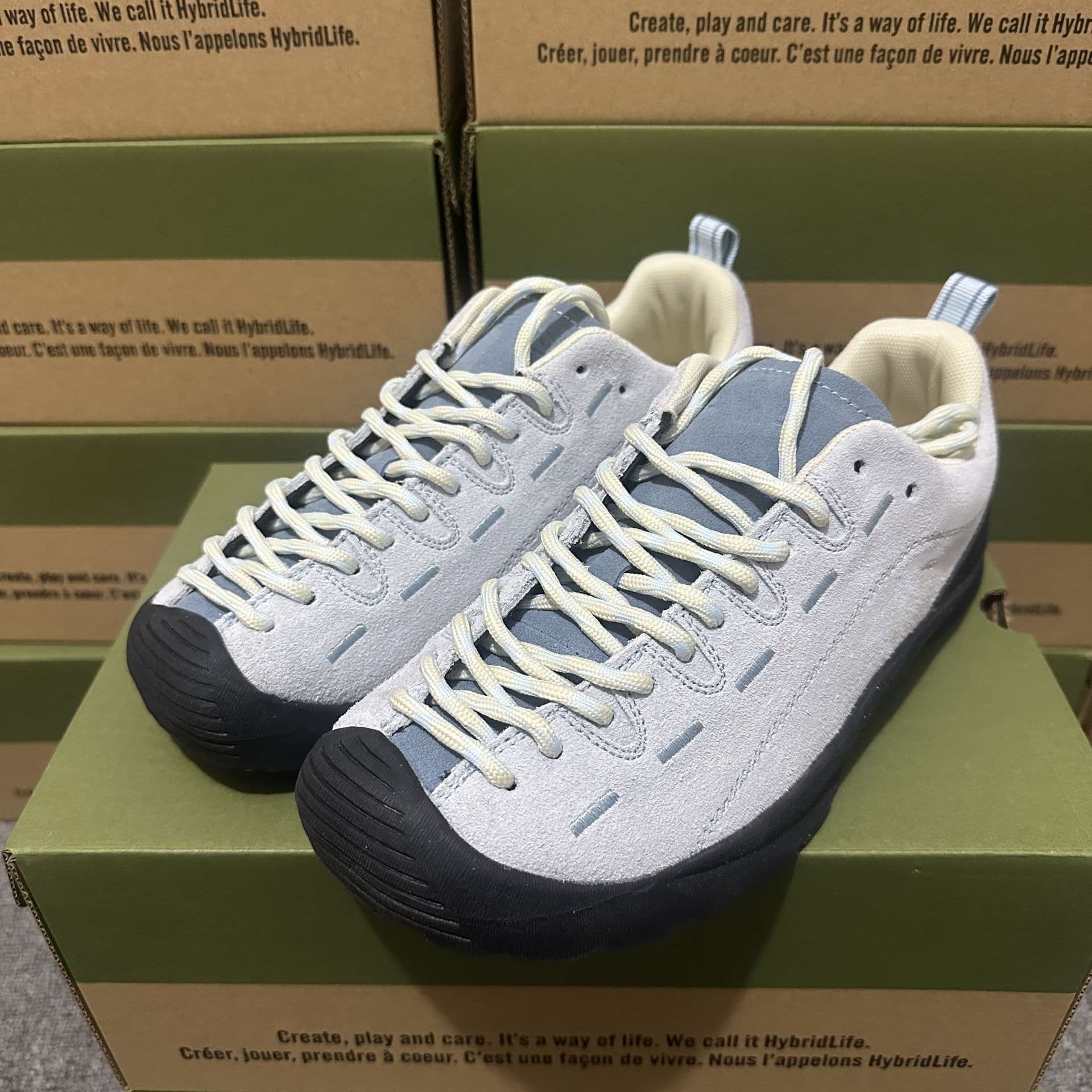 Outdoor Hiking Shoes for Men and Women Casual Versatile Hiking Shoes Slip-Resistant Abrasion-Resistant Camping Low-Top Hiking Shoes for Men and Women