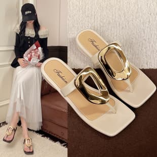 2025 New Square-Toe Open-Toe Sandals, Versatile Flip-Flop Style Casual Flat with Metal Buckle, Unique Summer Breathable