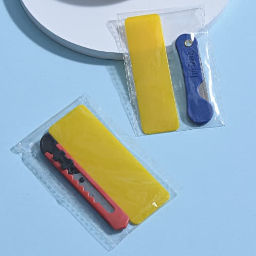Small plastic scraper, glass wallpaper knife, compact automotive film application scraper tool set, source factory wholesale