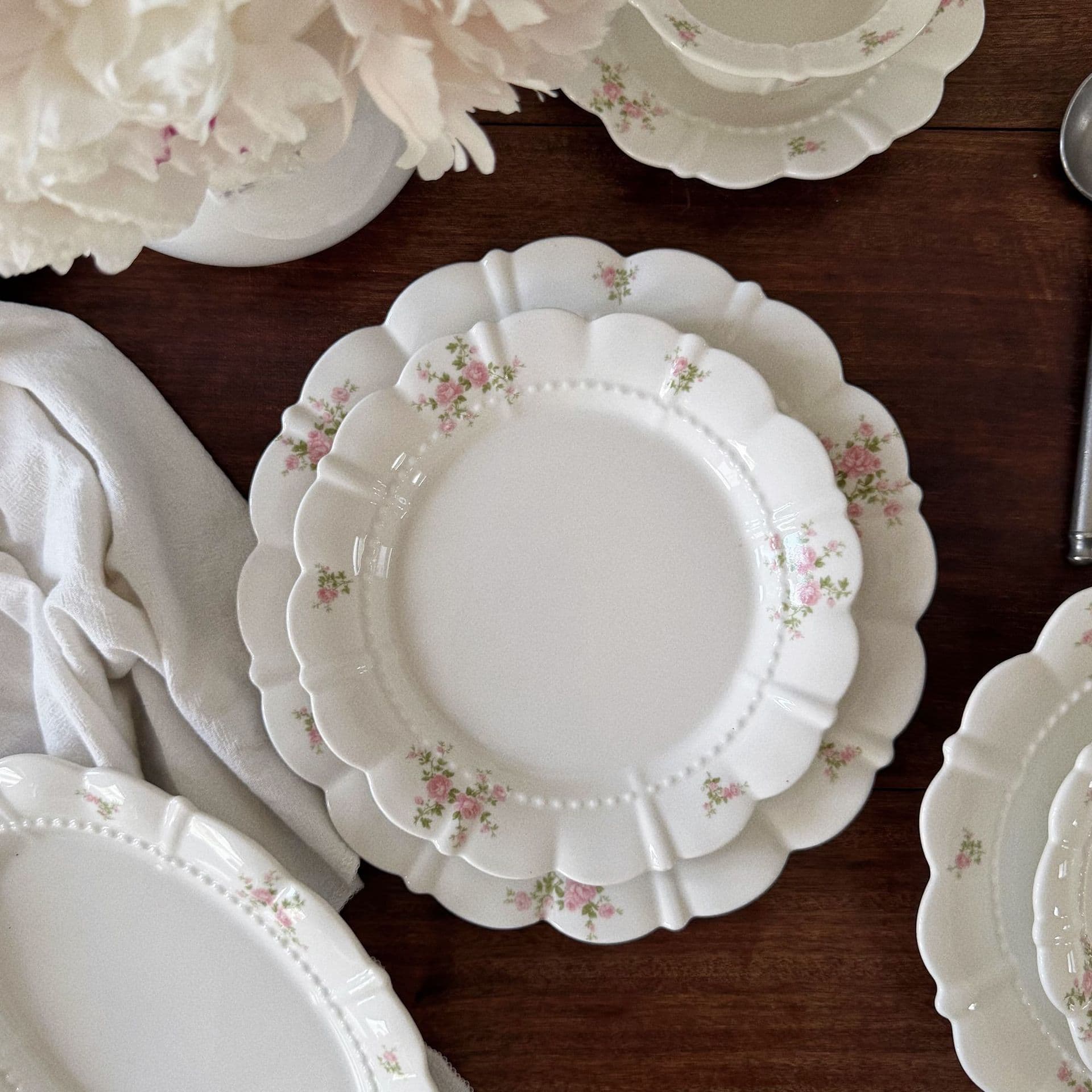 French Petal Floral Ceramic Dinnerware Ceramic Plate Ceramic Bowl Coffee Cup and Saucer Dessert Plate Soup Plate Oval Plate Dinner Plate