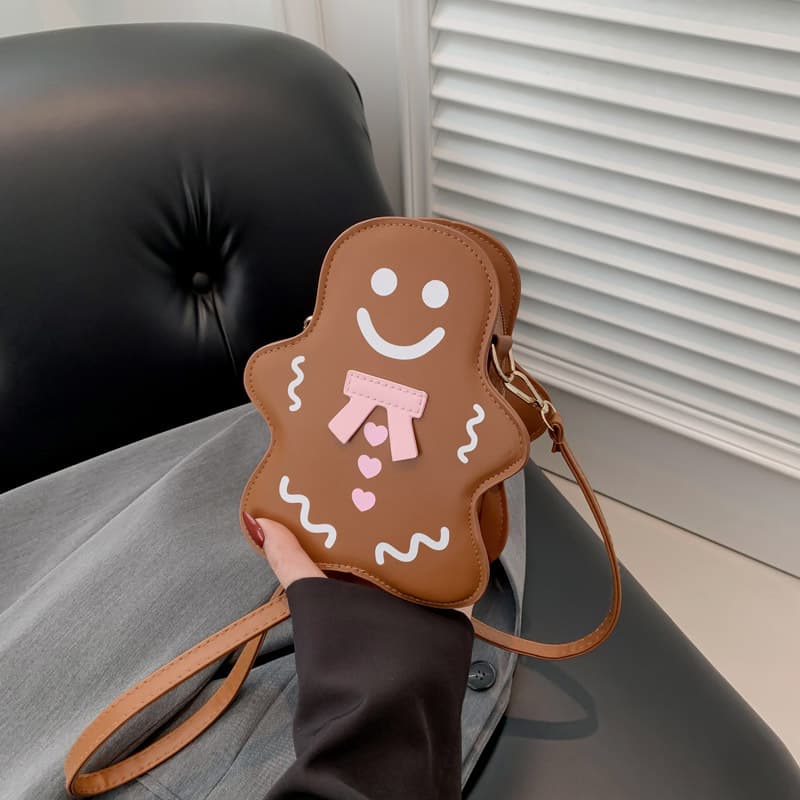 High-quality cross-border wholesale, trendy 2024 cartoon-style creative shoulder/crossbody bag for women.