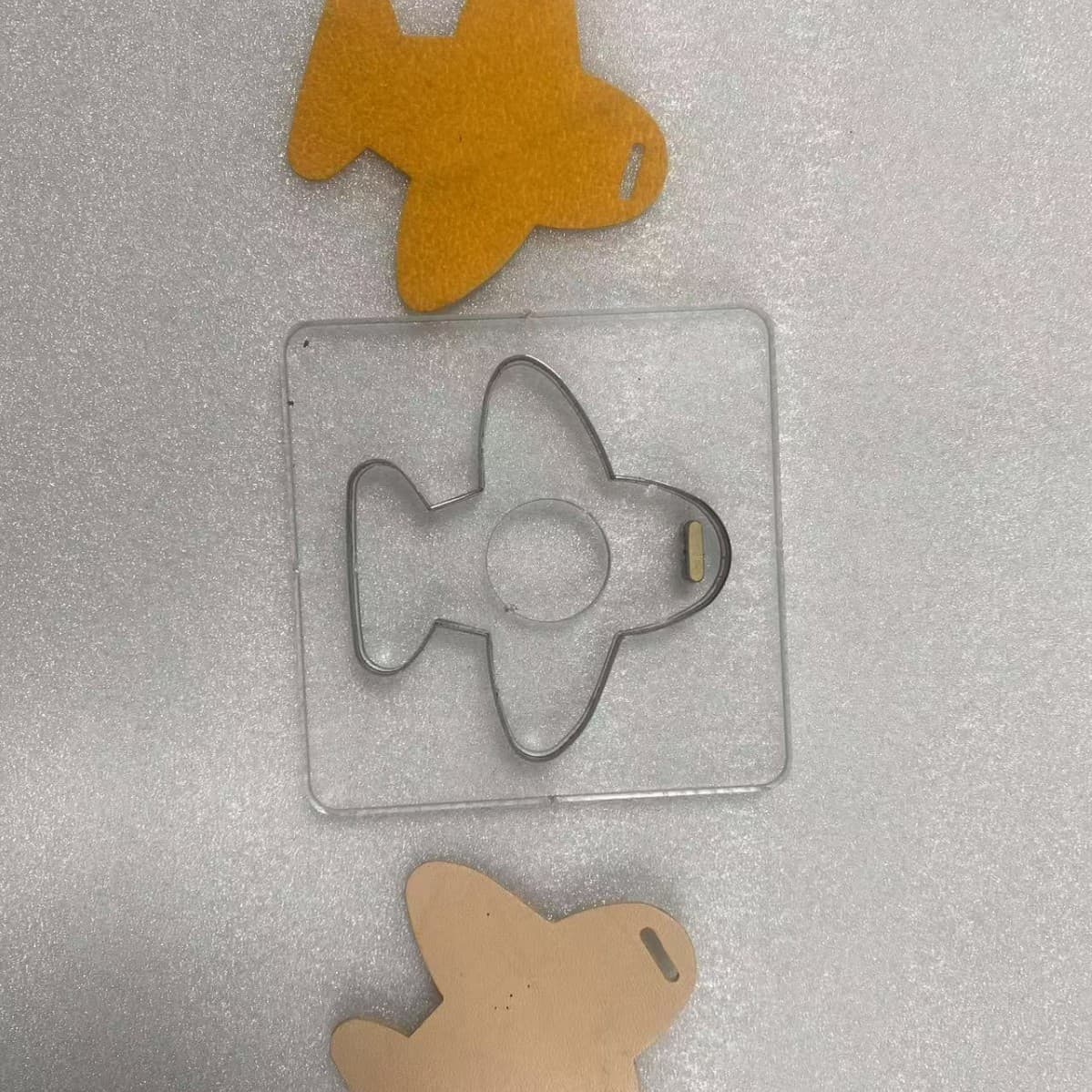 Factory direct leather pendant molding acrylic die-cut transparent base Amazon hot-selling imported material durable digital.