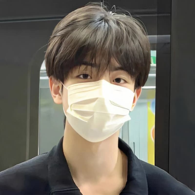 Men's Full Wig Short Hair with Micro Parting Choppy Cut Straight Bangs Korean Style Handsome Daily Fluffy Hairpiece