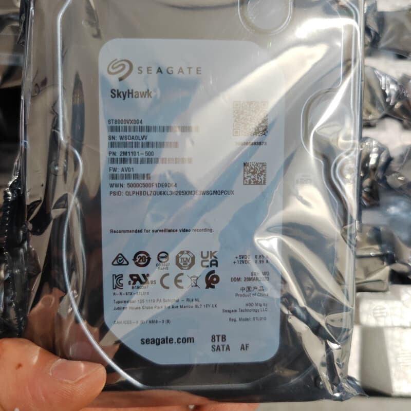 Brand new original Dahua warranty ST8000VX010/009/HKVS002 Coolhawk 8TB Hikvision surveillance video recorder