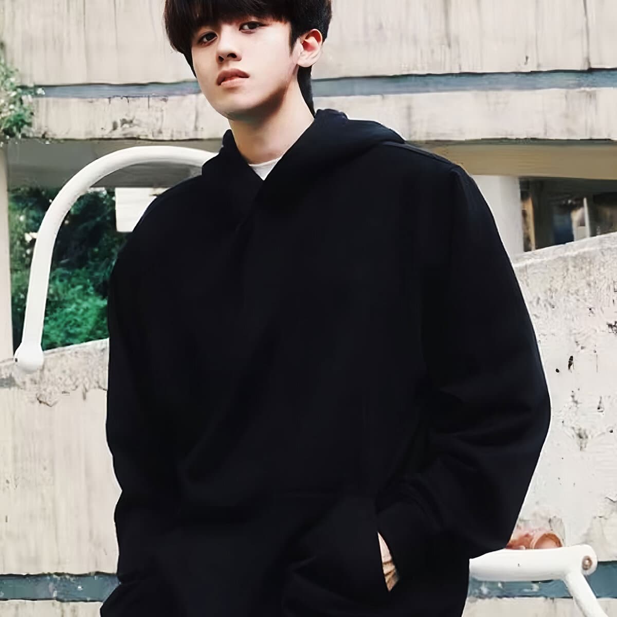 Black fleece-lined sweatshirt for men, autumn/winter high-end sense rebellious cool trendy hoodie, American high-street heavyweight thick jacket