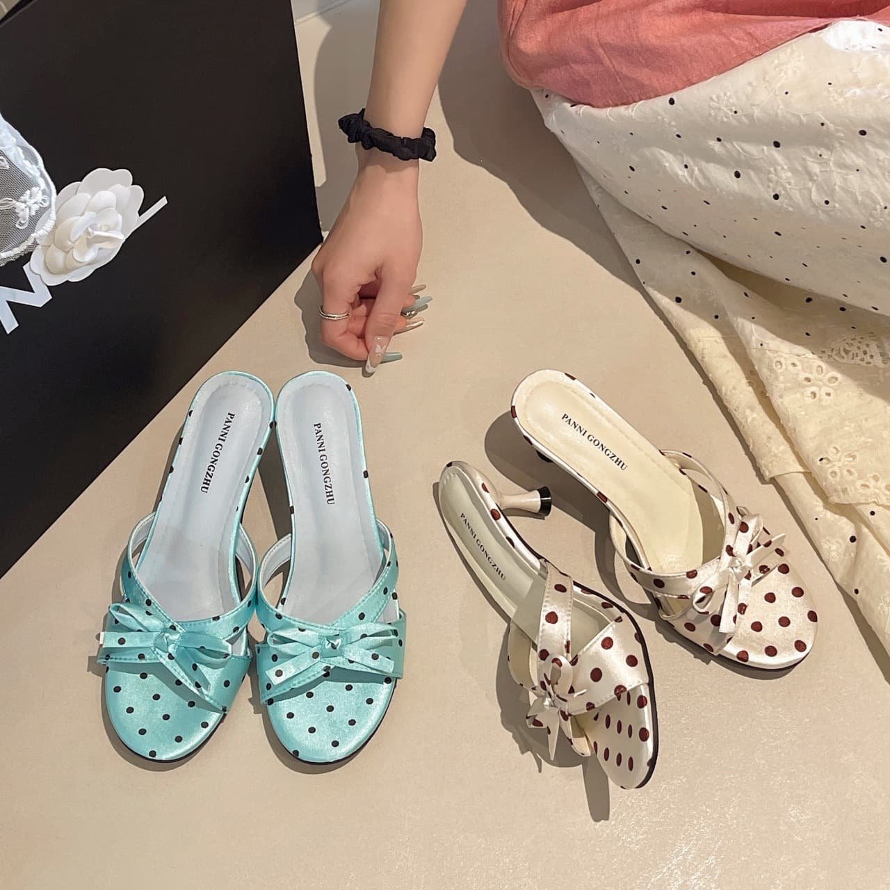 French Polka Dot Bow Kitten Heel Stiletto One-Strap Women's Summer 2026 New Style High Heel Sandals for Dresses
