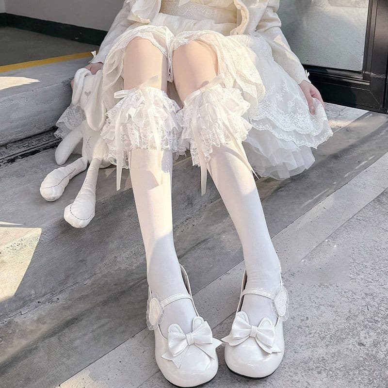 Three-layer lace over-the-knee socks for girls, slim calf socks, milky white Lolita Japanese style bow stockings