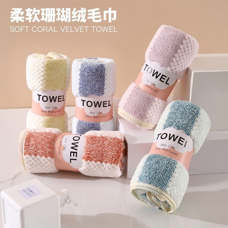 New Style Coral Fleece Towel and Bath Towel with Chinese Knot Stripes, Exquisite Lace, Thickened Soft Absorbent Shedding-Resistant Home Use Towel
