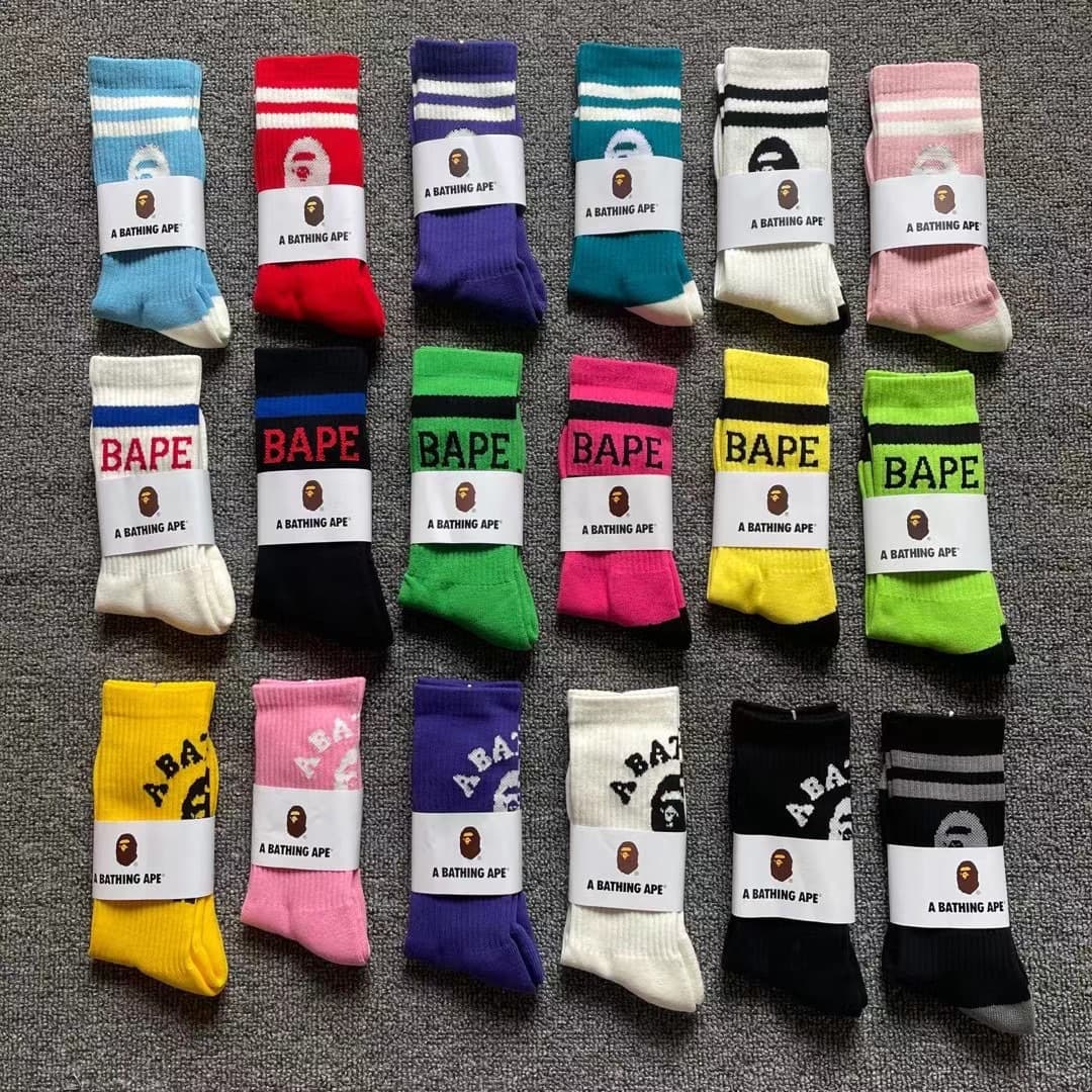 Bape ape head towel bottom men and women casual all-match sports socks mid-tube basketball fashion brand skateboard delivery comfortable