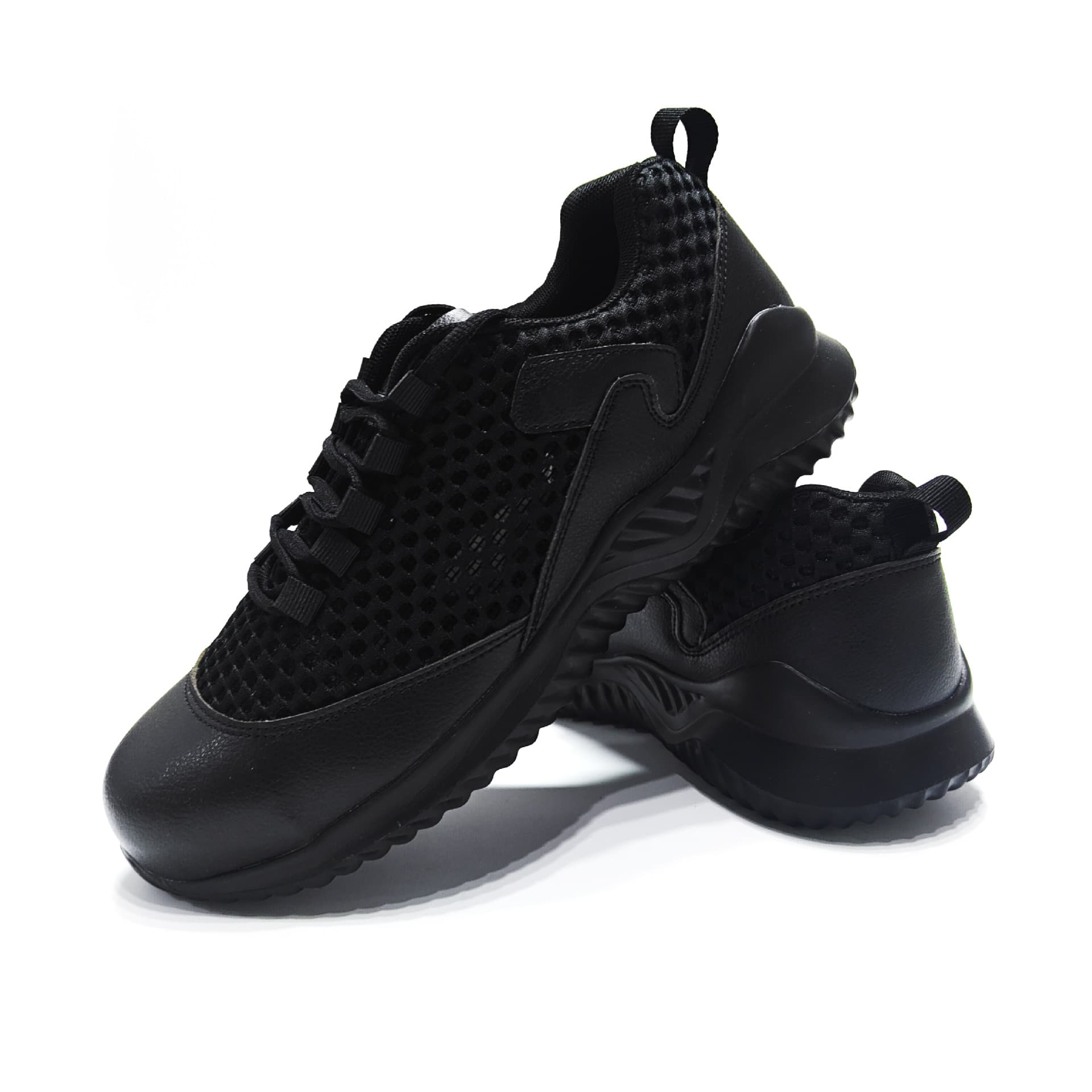 Anti-static work shoes, breathable, lightweight, comfortable, made of mesh fabric, non-slip and impact-resistant, non-slip safety shoes.