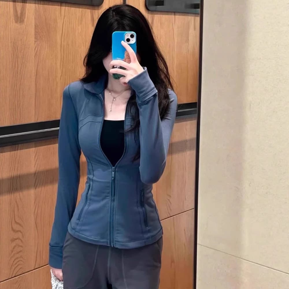 Slim-fit stand-up collar yoga wear, sun protection clothing, women's tight-fitting cycling jacket, 2025 top, fitness wear, breathable and lightweight.