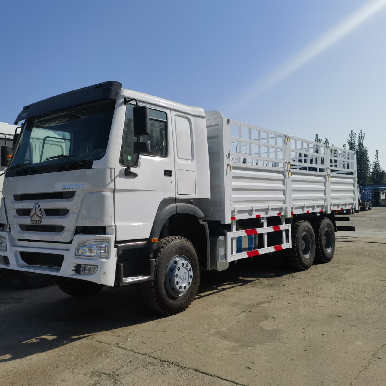 Used Dump Trucks, Export Refurbished Second-hand Vehicles, Front Four Rear Eight HOWO 371 Dump Trucks
