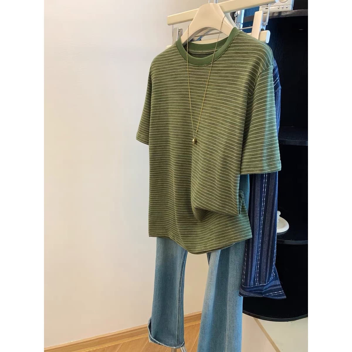 [Plus Size] American Retro Design Contrast Stripe Short Sleeve T-Shirt for Women Summer Relaxed Casual Top