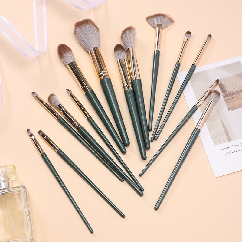 14-Piece Makeup Brush Set High-End Makeup Brushes Factory Wholesale 14-Piece PU Makeup Brushes Support Custom Printing Foundation