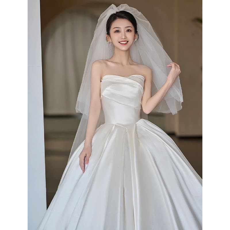 Satin Wedding Dress 2026 New Collection Bride Main Gown French Vintage Runaway Princess High-End Strapless Reception Dress