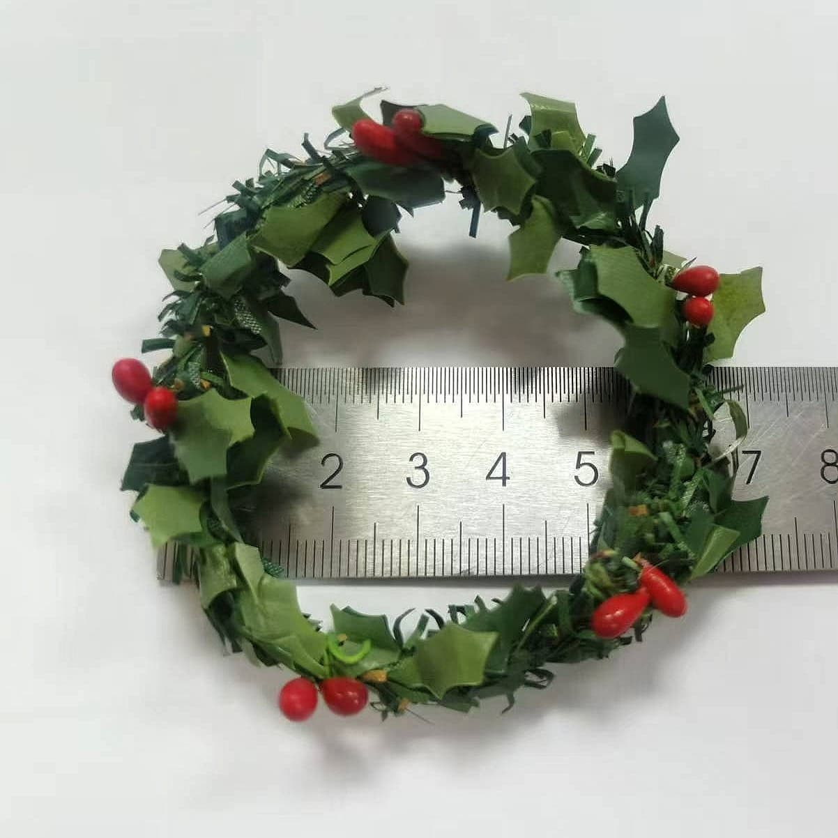 Cross-border Christmas Decoration Red Berry Pine Needle Wreath Napkin Ring Handwoven Creative Napkin Holder Hotel Table Setting Wholesale