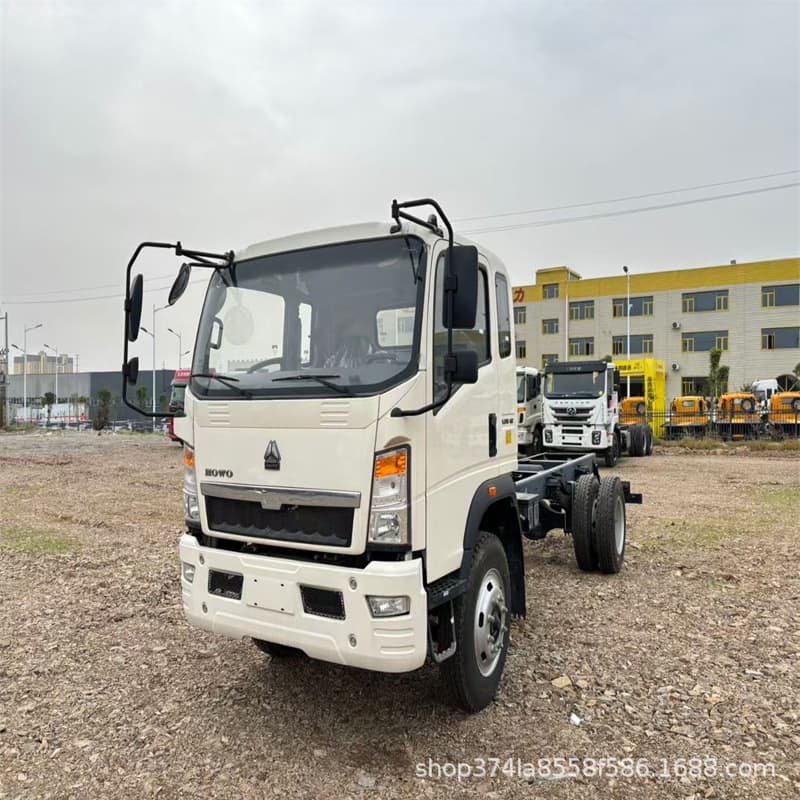 Ready Stock Export Used Sinotruk HOWO 4x2 Truck Chassis, 6.8-Meter Box Truck, 5.2-Meter Foton Aoling