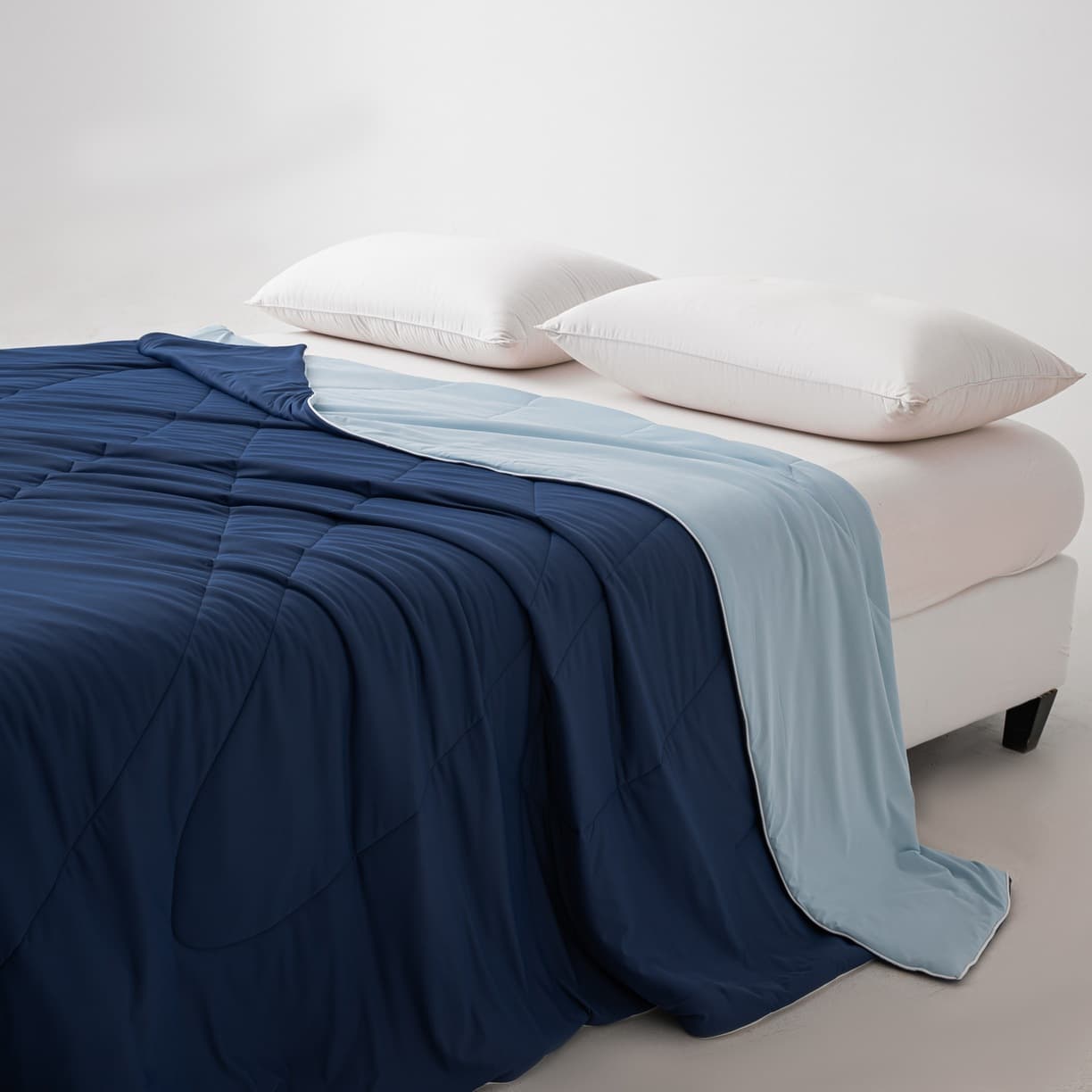 Class A Cooling Summer Quilt Double-Sided Ice Silk Air Conditioning Blanket Solid Color Machine Washable Skin-Friendly Breathable Suitable for Mothers and Babies Lightweight Summer