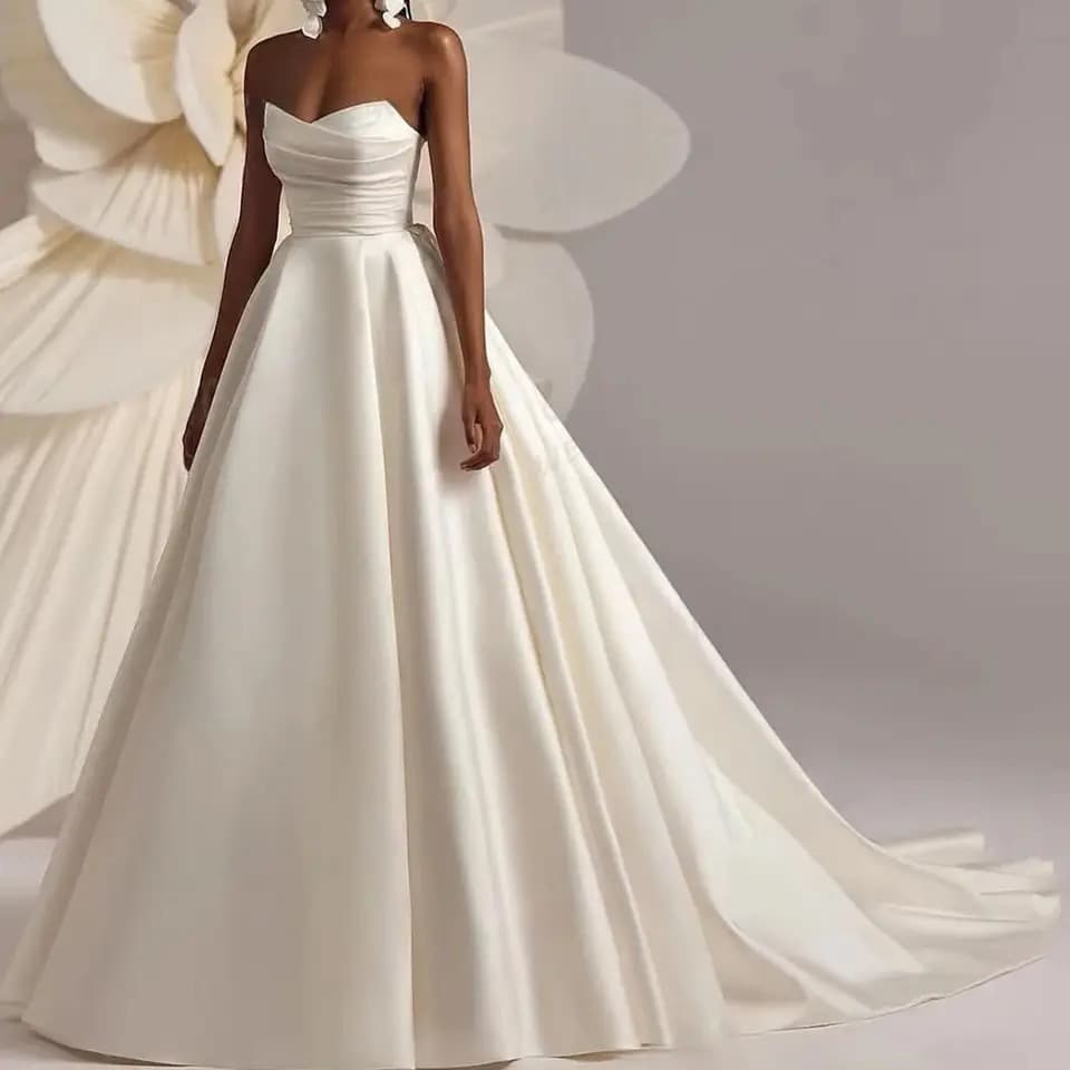 Satin Strapless Wedding Dress 2026 Summer New Sexy AliExpress Export European American Travel Photography Light Wedding Dress Factory Source