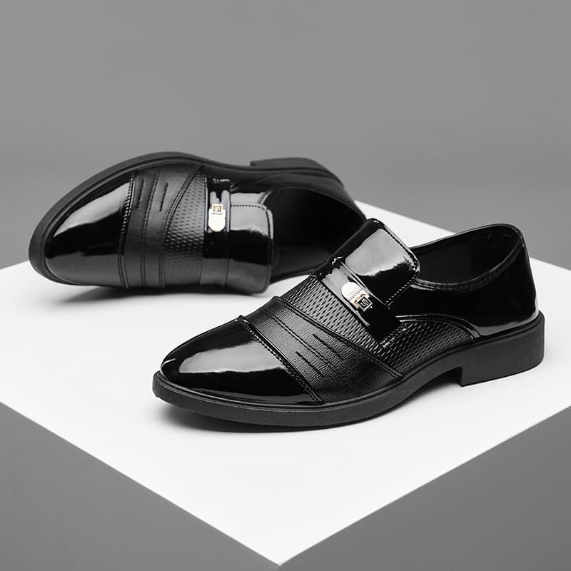 2025 New Cross-border Men's Patent Leather Shoes Casual Business Formal Shoes Large Size Versatile Mirror Shoes
